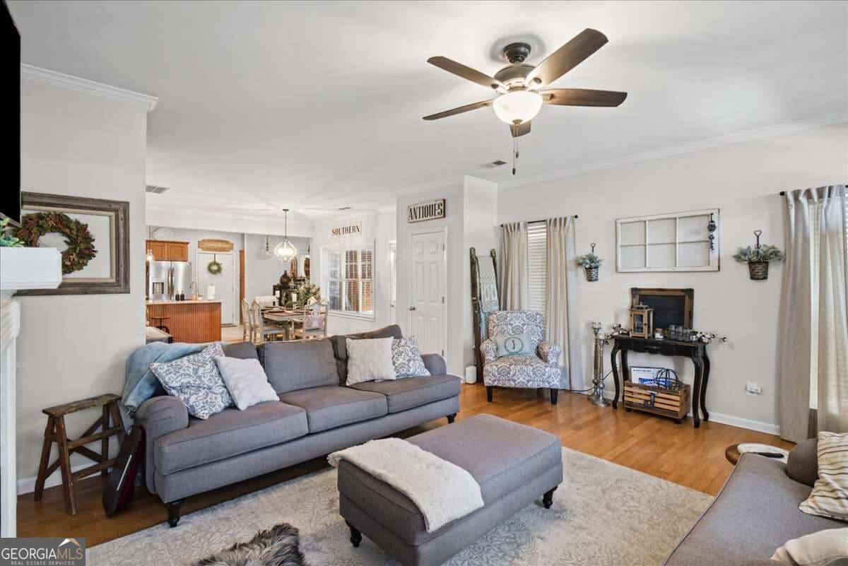 3 bedroom, 2.5 bathroom, 1,998 sq ft single family residence for sale at 18 Park Circle, Cartersville, GA 30120 — photo 7