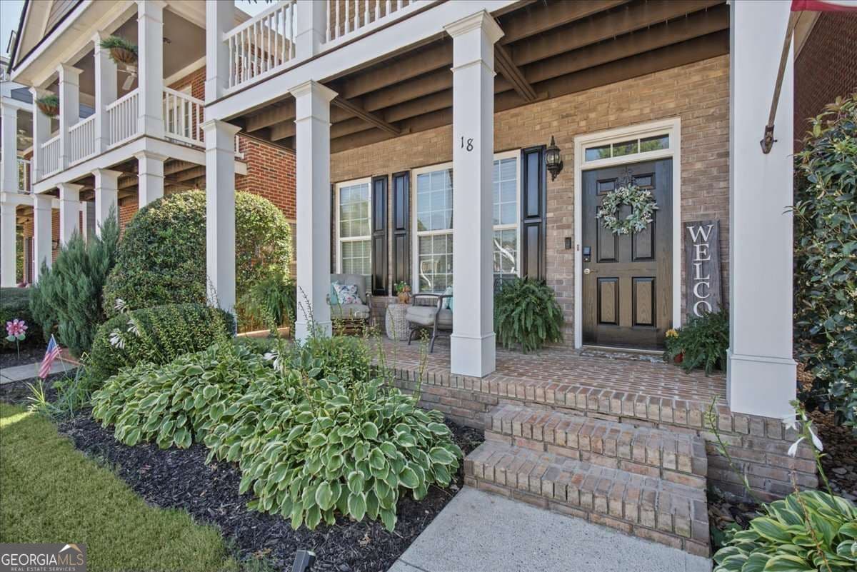 3 bedroom, 2.5 bathroom, 1,998 sq ft single family residence for sale at 18 Park Circle, Cartersville, GA 30120 — photo 3