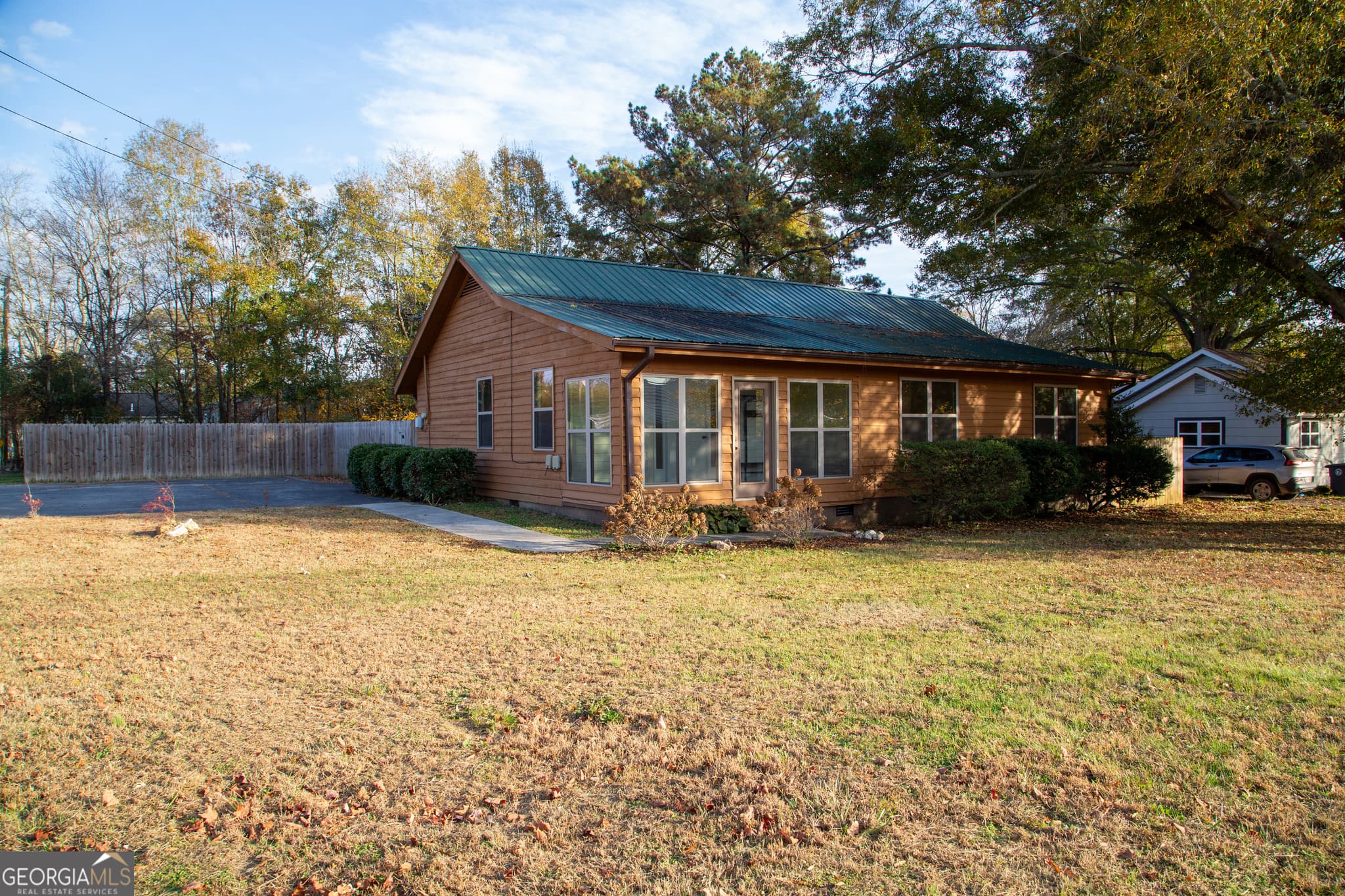 4 bedroom, 2 bathroom, 1,534 sq ft single family residence sold at 307 S Duke Street, Lafayette, GA 30728