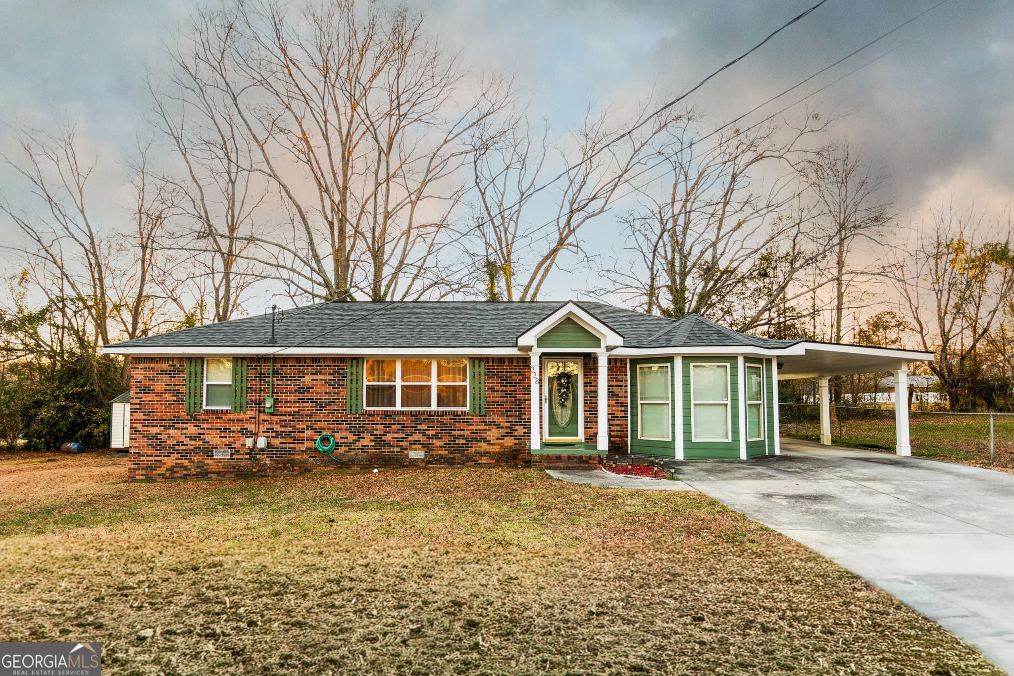 2 bedroom, 1 bathroom, 1,241 sq ft single family residence for sale at 338 Boxwood Street, Social Circle, GA 30025