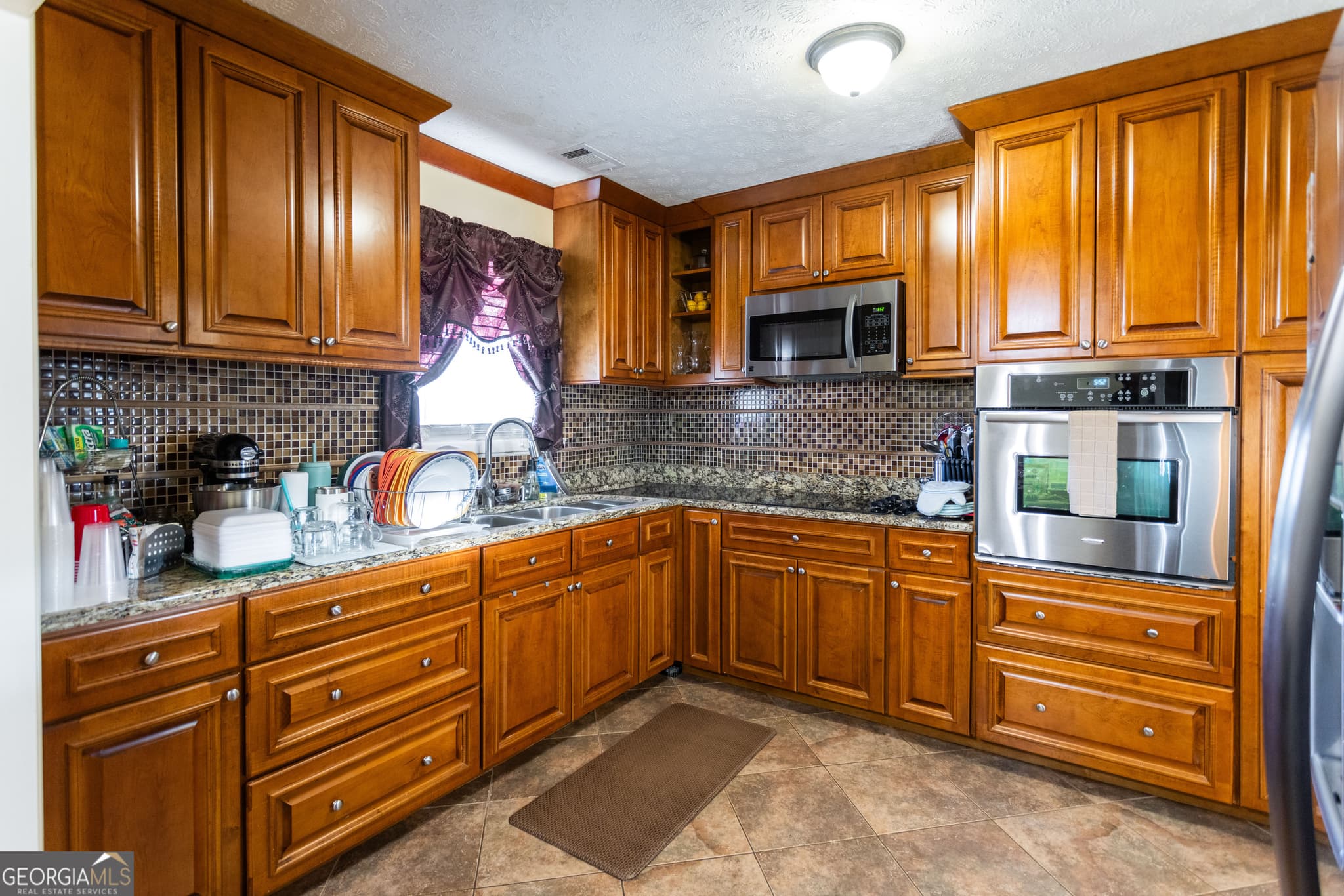 2 bedroom, 1 bathroom, 1,241 sq ft single family residence for sale at 338 Boxwood Street, Social Circle, GA 30025 — photo 9
