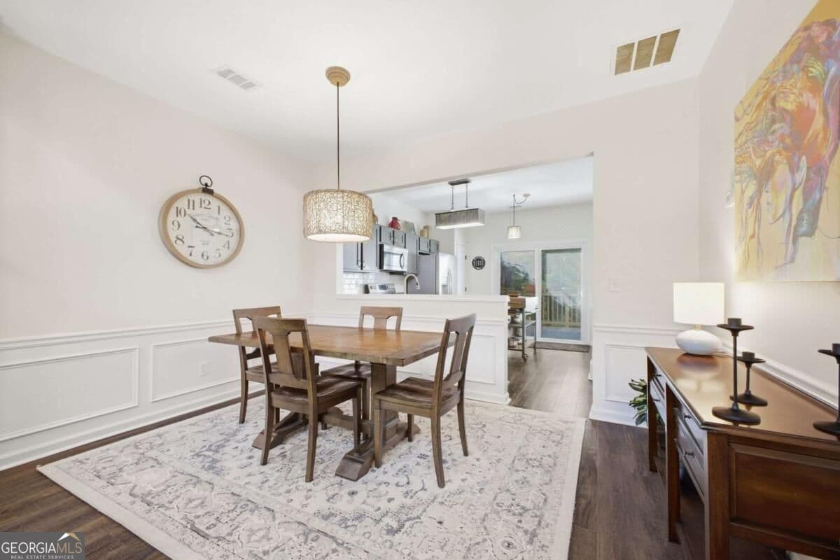 3 bedroom, 2.5 bathroom, 1,840 sq ft townhouse for sale at 202 Kenninghall Lane 30, Smyrna, GA 30082 — photo 8
