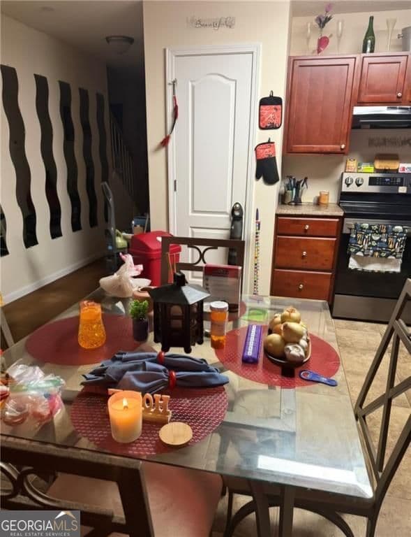 3 bedroom, 2.5 bathroom, 1,252 sq ft townhouse for sale at 1727 Old Dogwood, Jonesboro, GA 30238 — photo 2