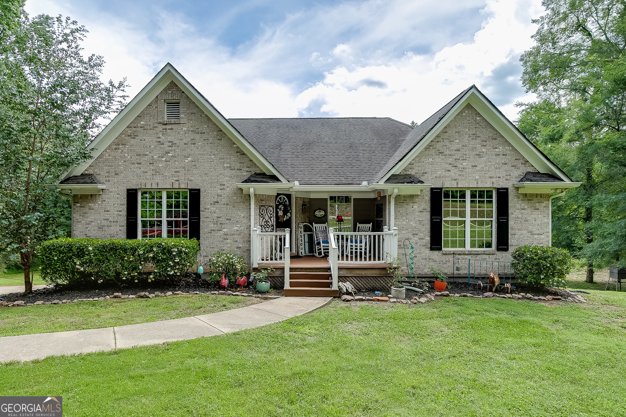3 bedroom, 3 bathroom, 2,769 sq ft single family residence sold at 531 Moons Bridge Road, Hoschton, GA 30548