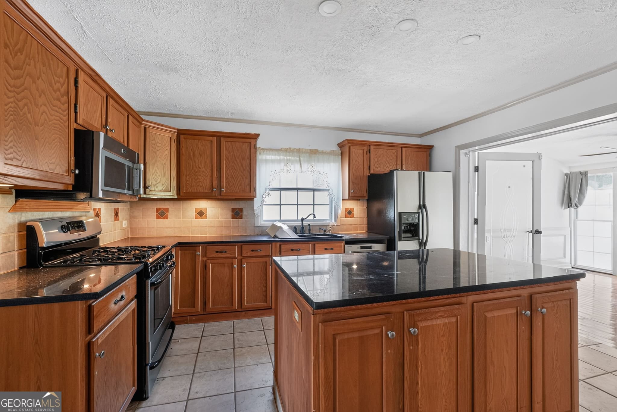 2 bedroom, 2.5 bathroom, 1,736 sq ft single family residence for sale at 1770 Hill Street, Conyers, GA 30012 — photo 7
