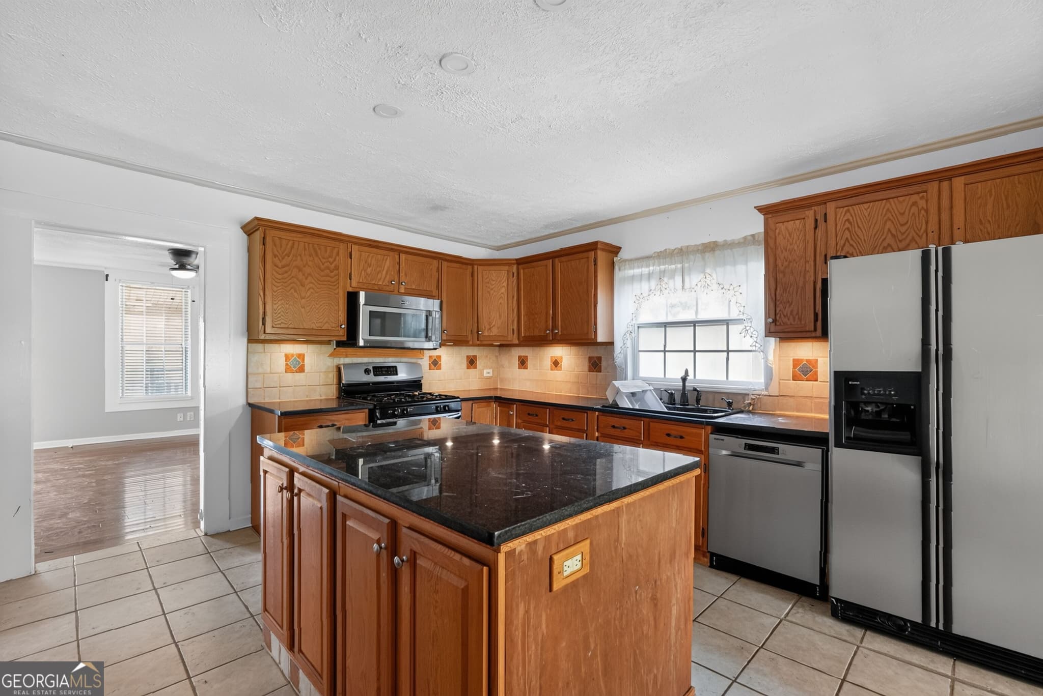 2 bedroom, 2.5 bathroom, 1,736 sq ft single family residence for sale at 1770 Hill Street, Conyers, GA 30012 — photo 8