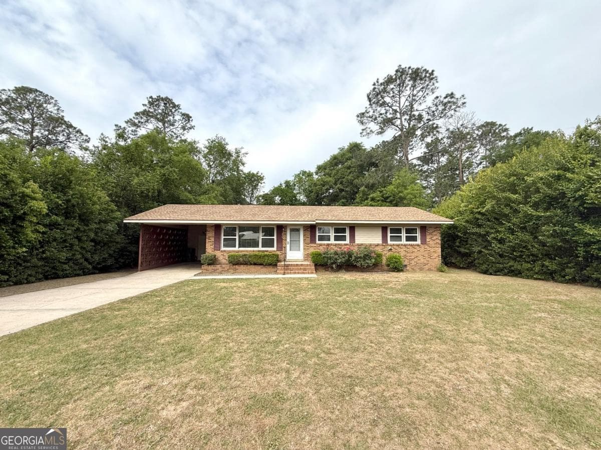 3 bedroom, 1.5 bathroom, 1,150 sq ft single family residence sold at 220 High Street, Adel, GA 31620