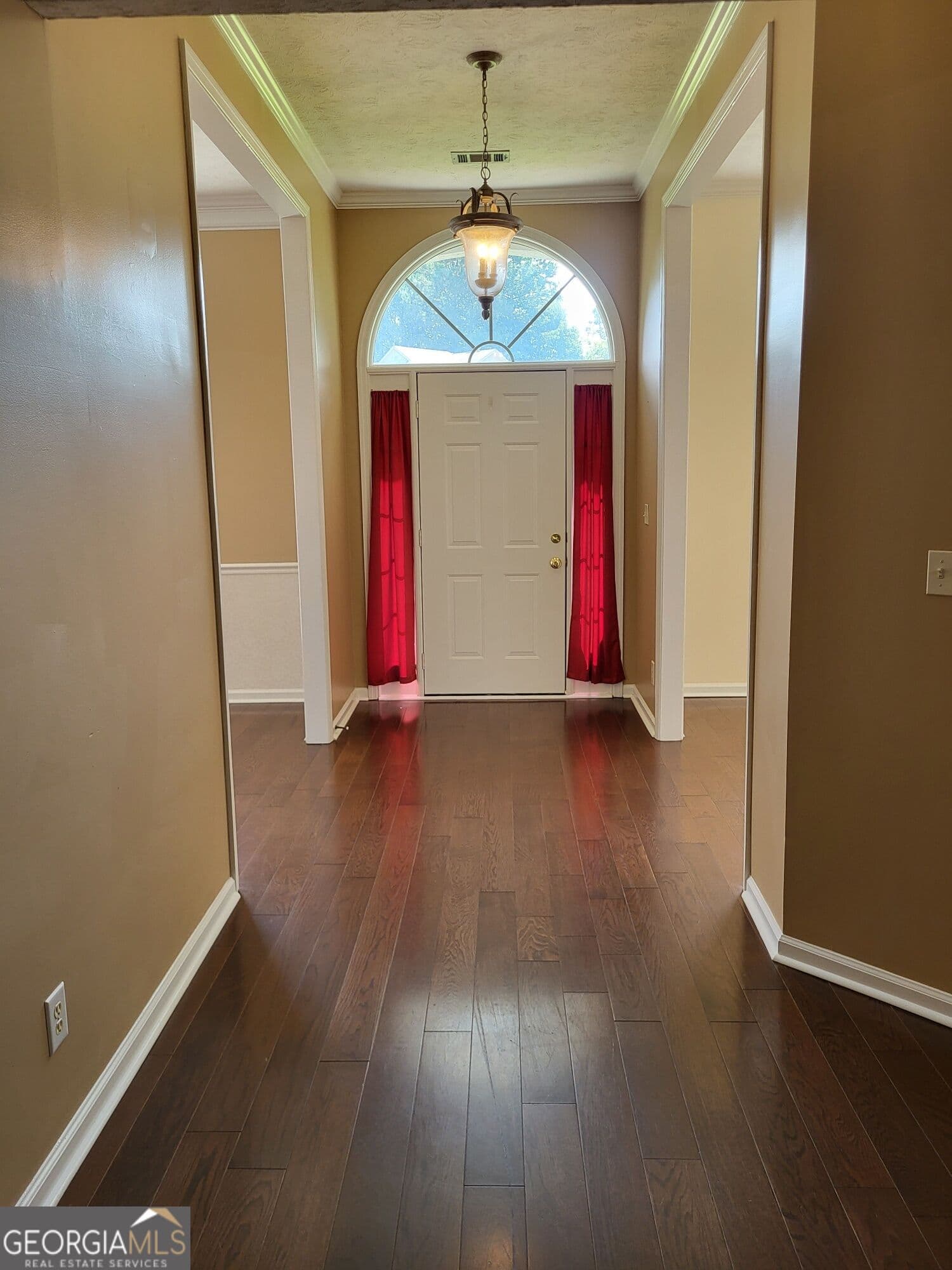 3 bedroom, 2 bathroom, 1,938 sq ft single family residence for sale at 2415 Lismore Drive, Valley, AL 36854 — photo 6