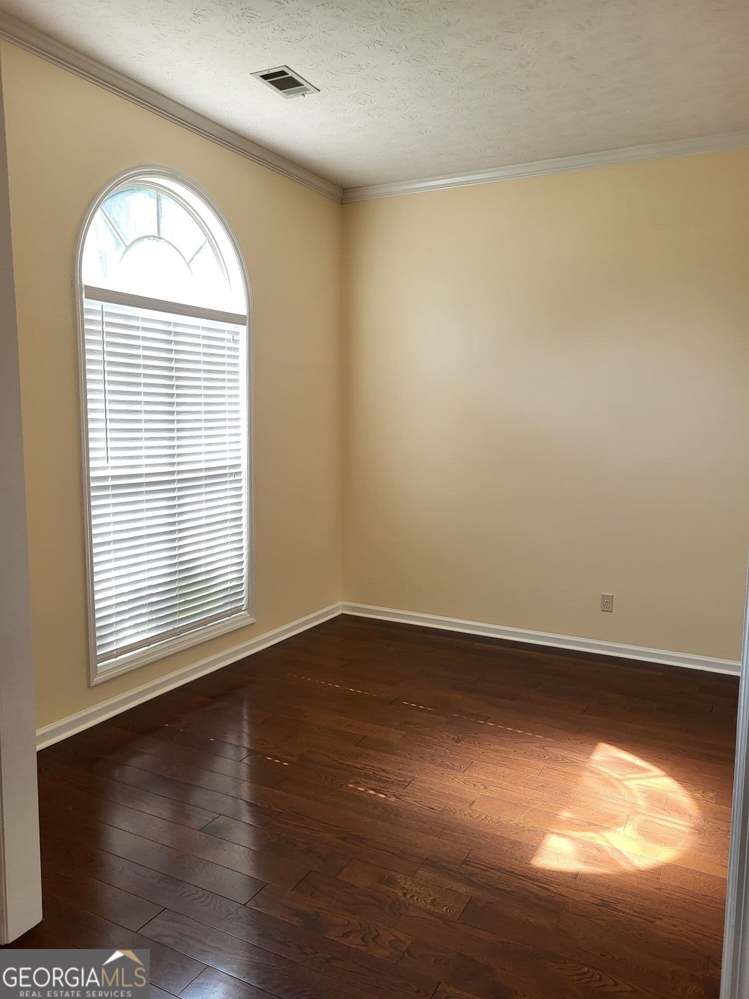 3 bedroom, 2 bathroom, 1,938 sq ft single family residence for sale at 2415 Lismore Drive, Valley, AL 36854 — photo 7