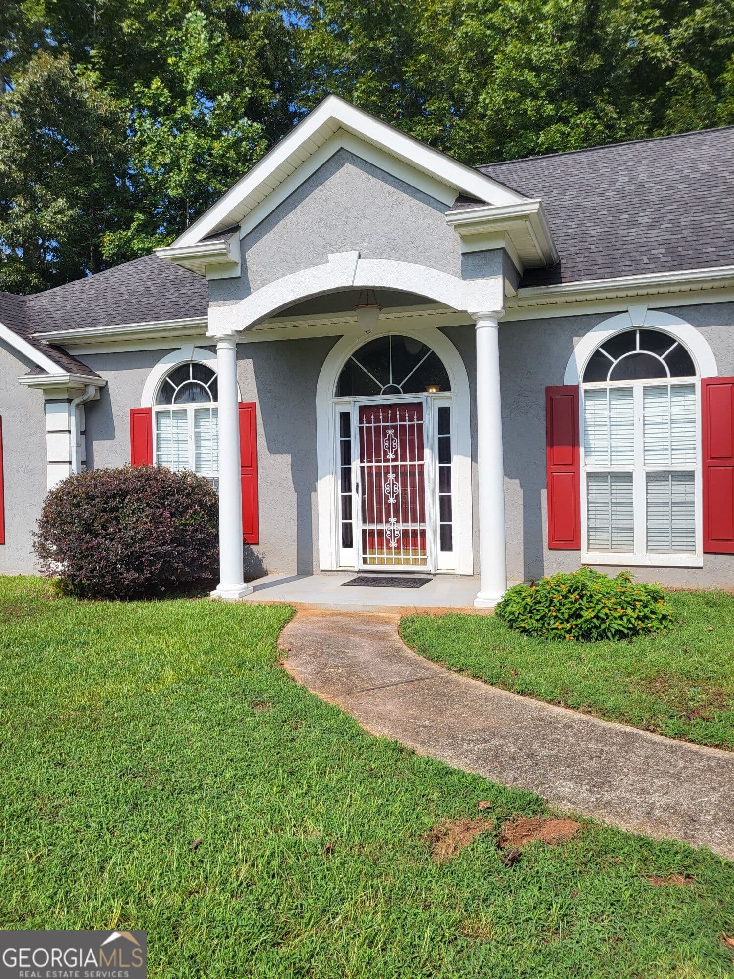 3 bedroom, 2 bathroom, 1,938 sq ft single family residence for sale at 2415 Lismore Drive, Valley, AL 36854 — photo 5