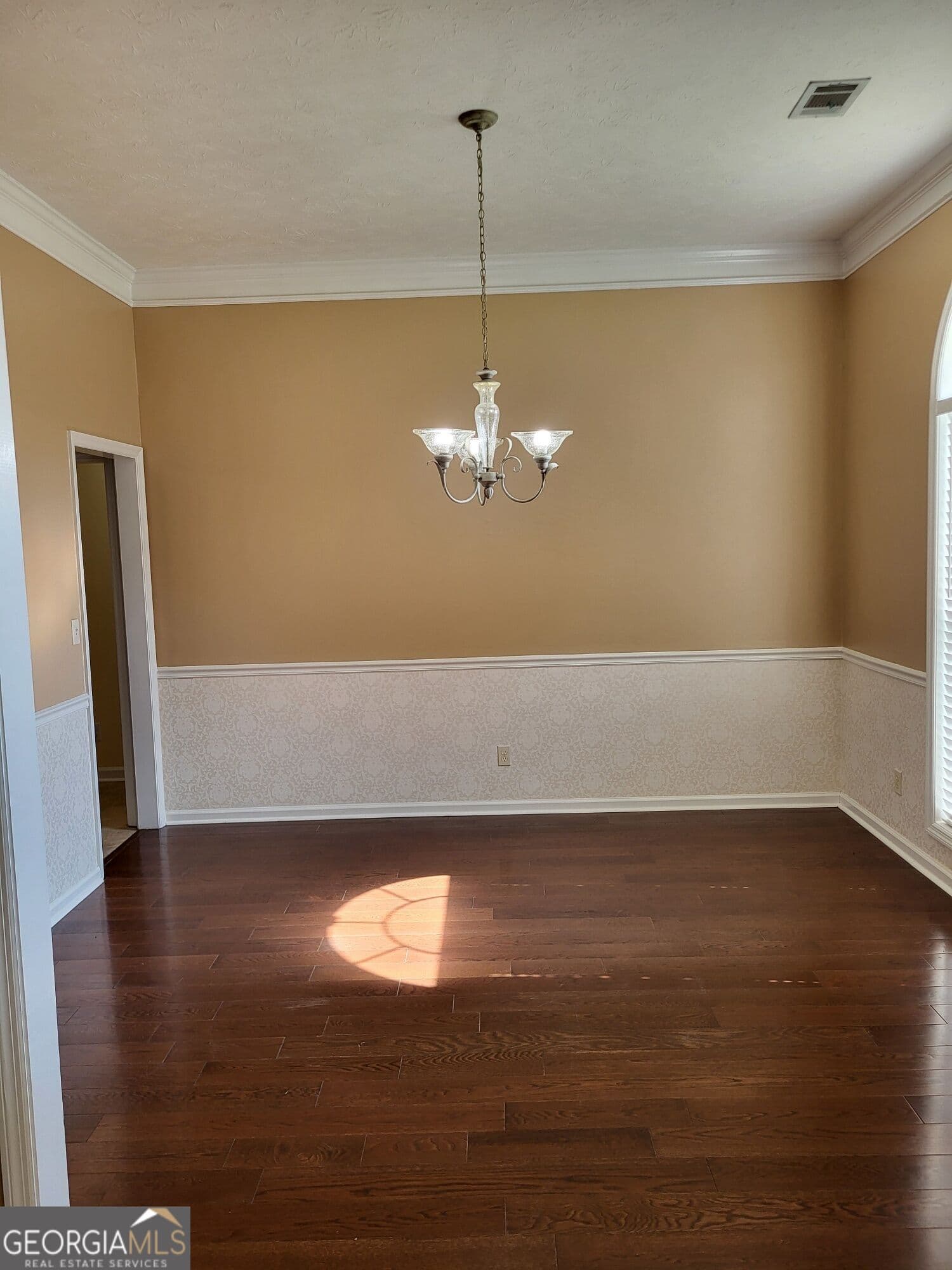 3 bedroom, 2 bathroom, 1,938 sq ft single family residence for sale at 2415 Lismore Drive, Valley, AL 36854 — photo 9