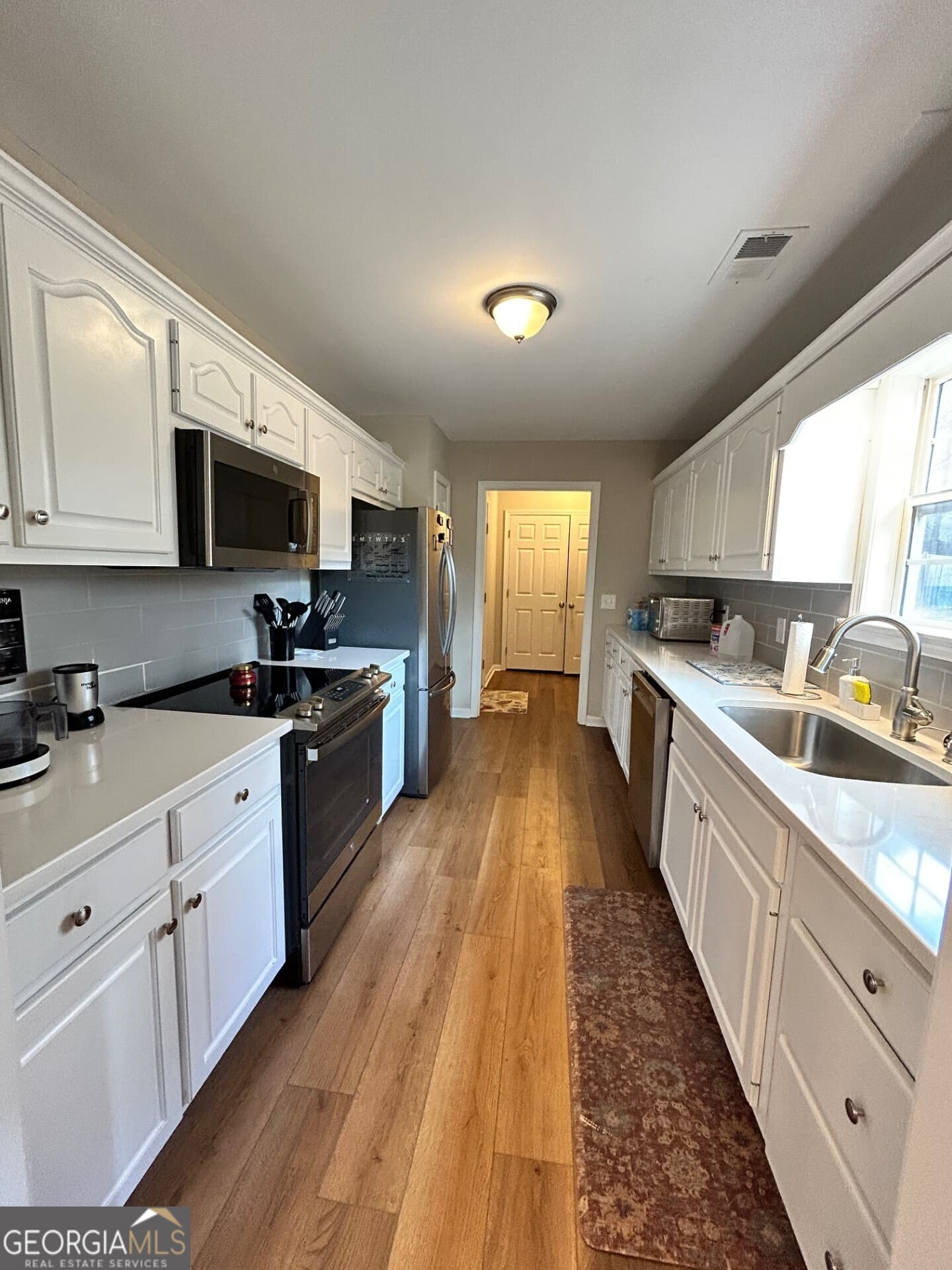 3 bedroom, 2 bathroom, 1,298 sq ft single family residence for sale at 2665 Old Alabama Road, Thomaston, GA 30286 — photo 2