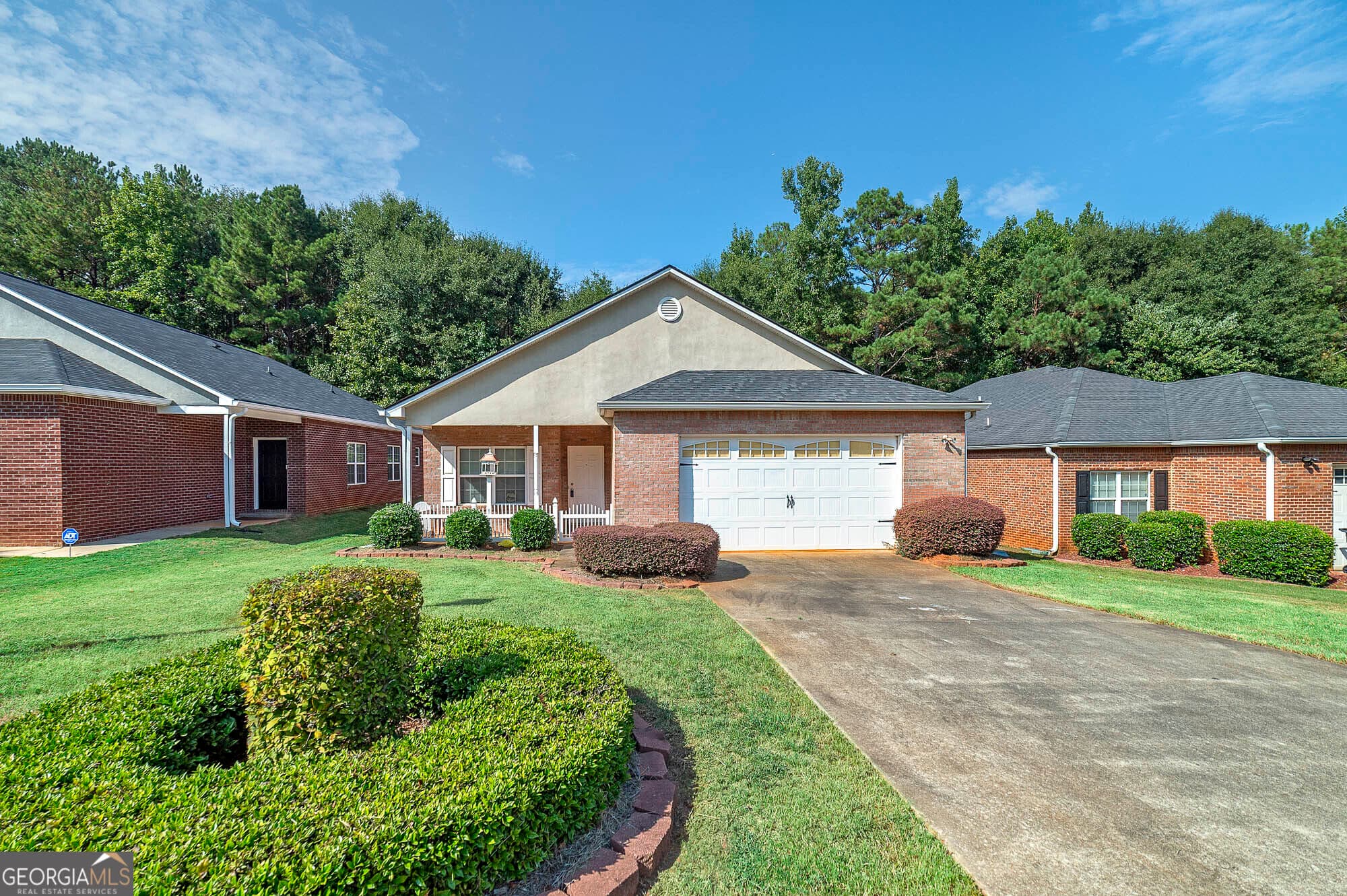 4 bedroom, 3 bathroom, 1,775 sq ft single family residence for sale at 140 Astilbe Meadow Drive, Locust Grove, GA 30248 — photo 2