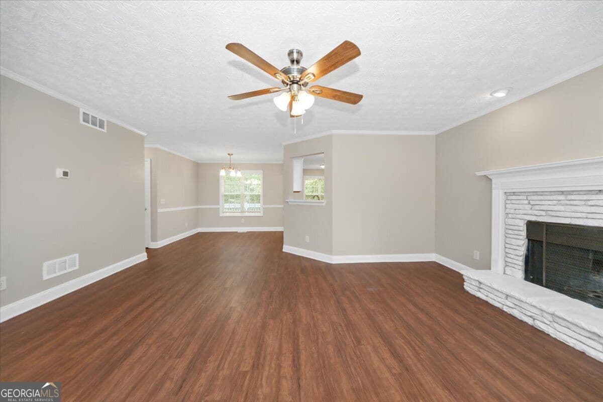 3 bedroom, 2.5 bathroom, 1,716 sq ft single family residence for sale at 201 Brick Mill Drive, Canton, GA 30115 — photo 6