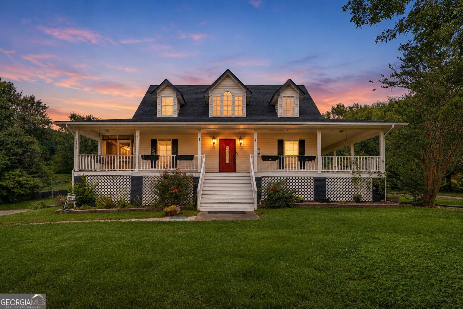 3 bedroom, 2.5 bathroom, 2,250 sq ft single family residence for sale at 14981 Alabama Highway, Rock Spring, GA 30739