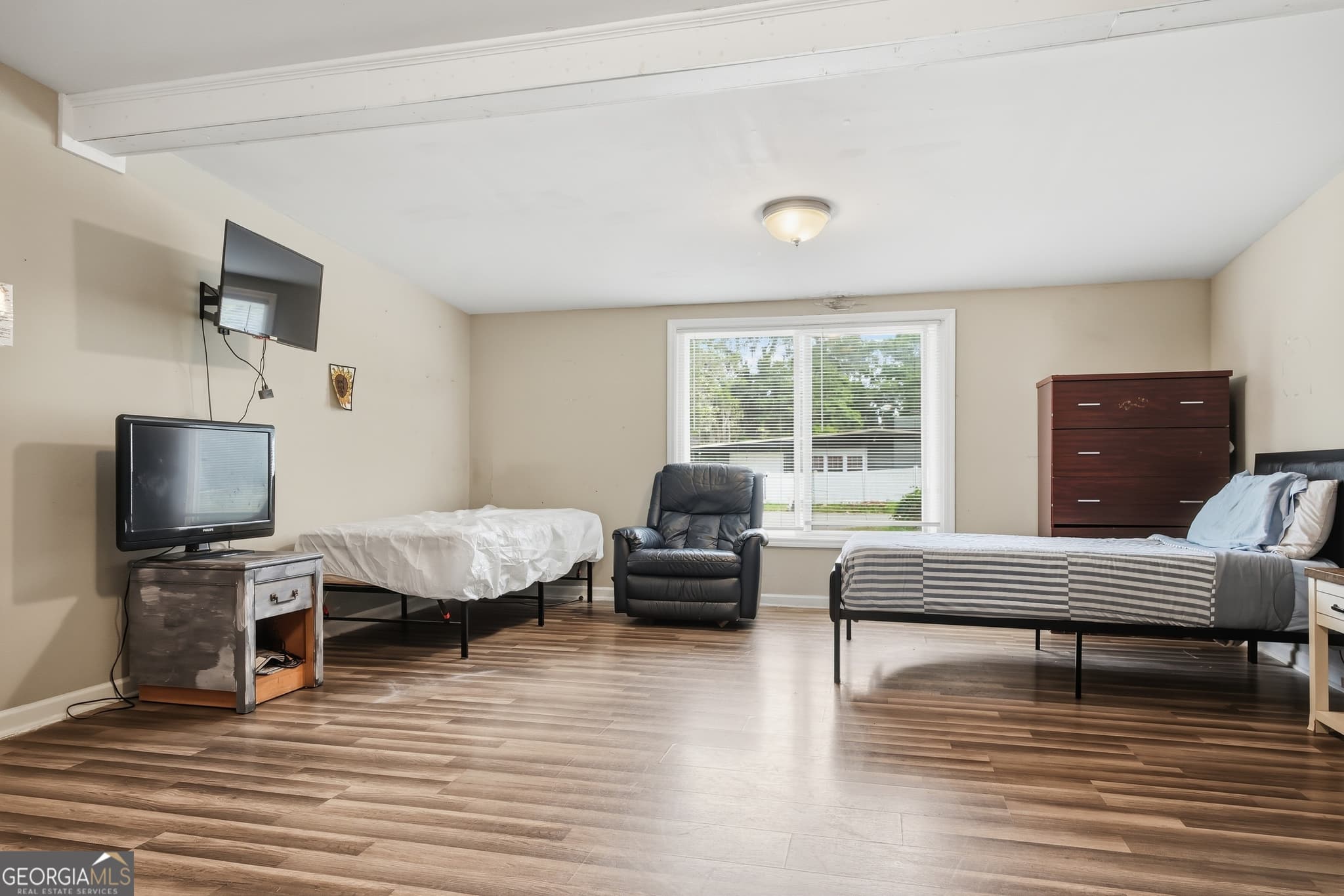 4 bedroom, 3 bathroom, 2,072 sq ft mixed use for sale at 213 Chippewa Drive, Savannah, GA 31406 — photo 4