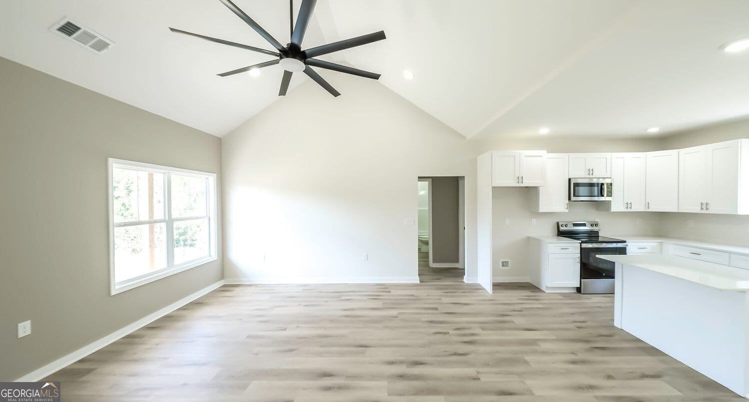 3 bedroom, 2 bathroom, 1,358 sq ft single family residence for sale at 204 Arbacoochee Road, Tallapoosa, GA 30176 — photo 6