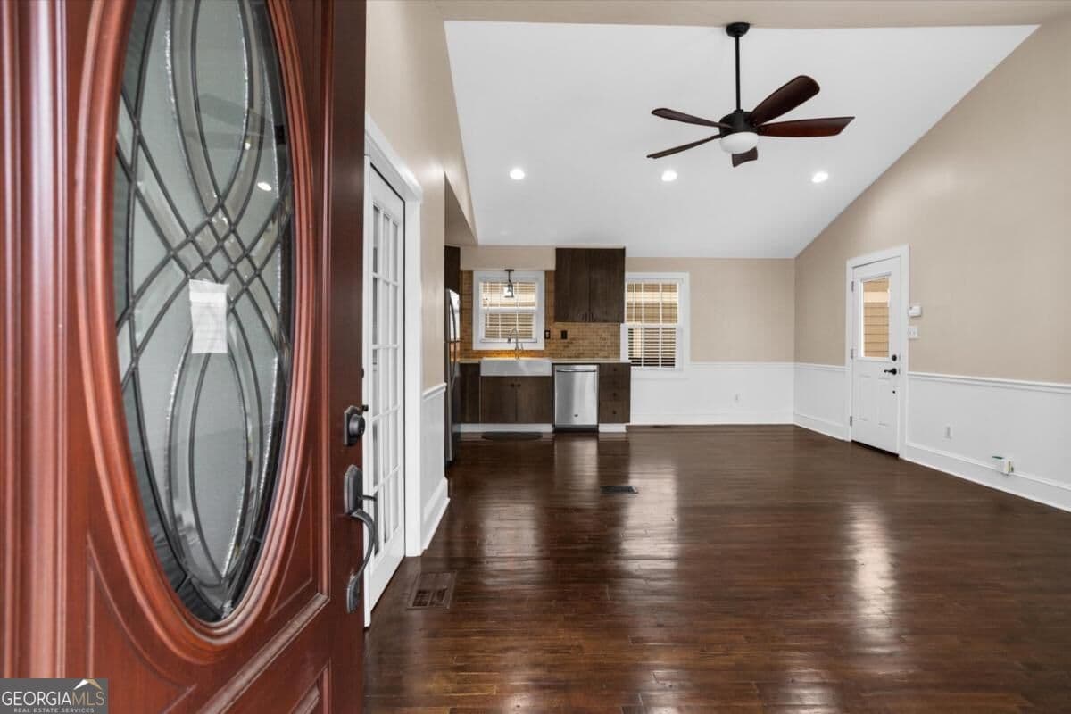 2 bedroom, 2 bathroom, 1,008 sq ft single family residence for sale at 3268 Mae Avenue, Brookhaven, GA 30319 — photo 3