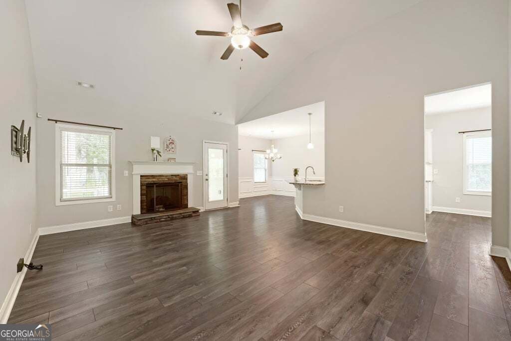 3 bedroom, 2 bathroom, 1,703 sq ft single family residence for sale at 415 Smallwood Lane, Douglasville, GA 30134 — photo 6