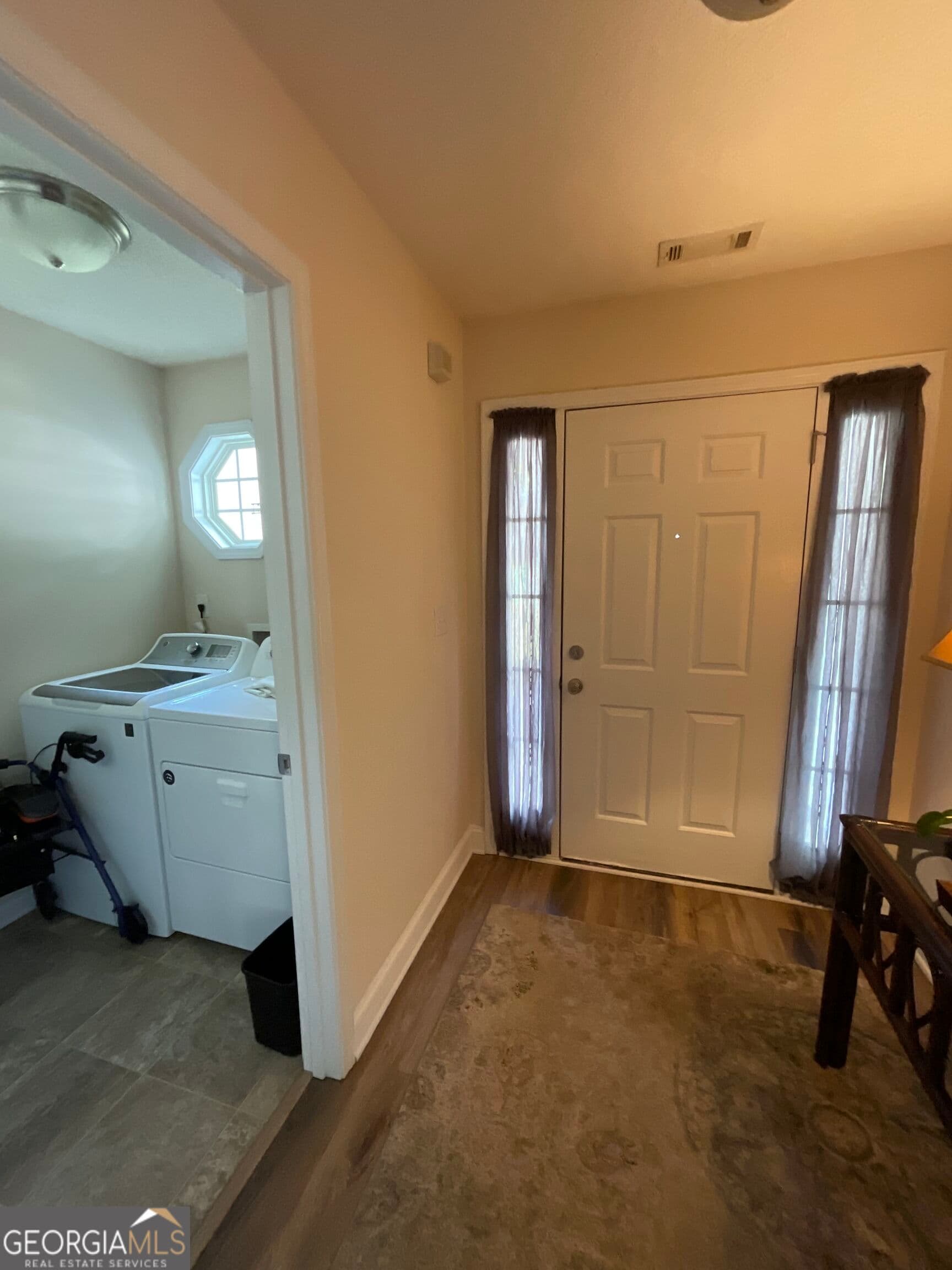 2 bedroom, 2 bathroom, 1,365 sq ft single family residence for sale at 49 Stony Oak Drive, Newnan, GA 30263 — photo 6