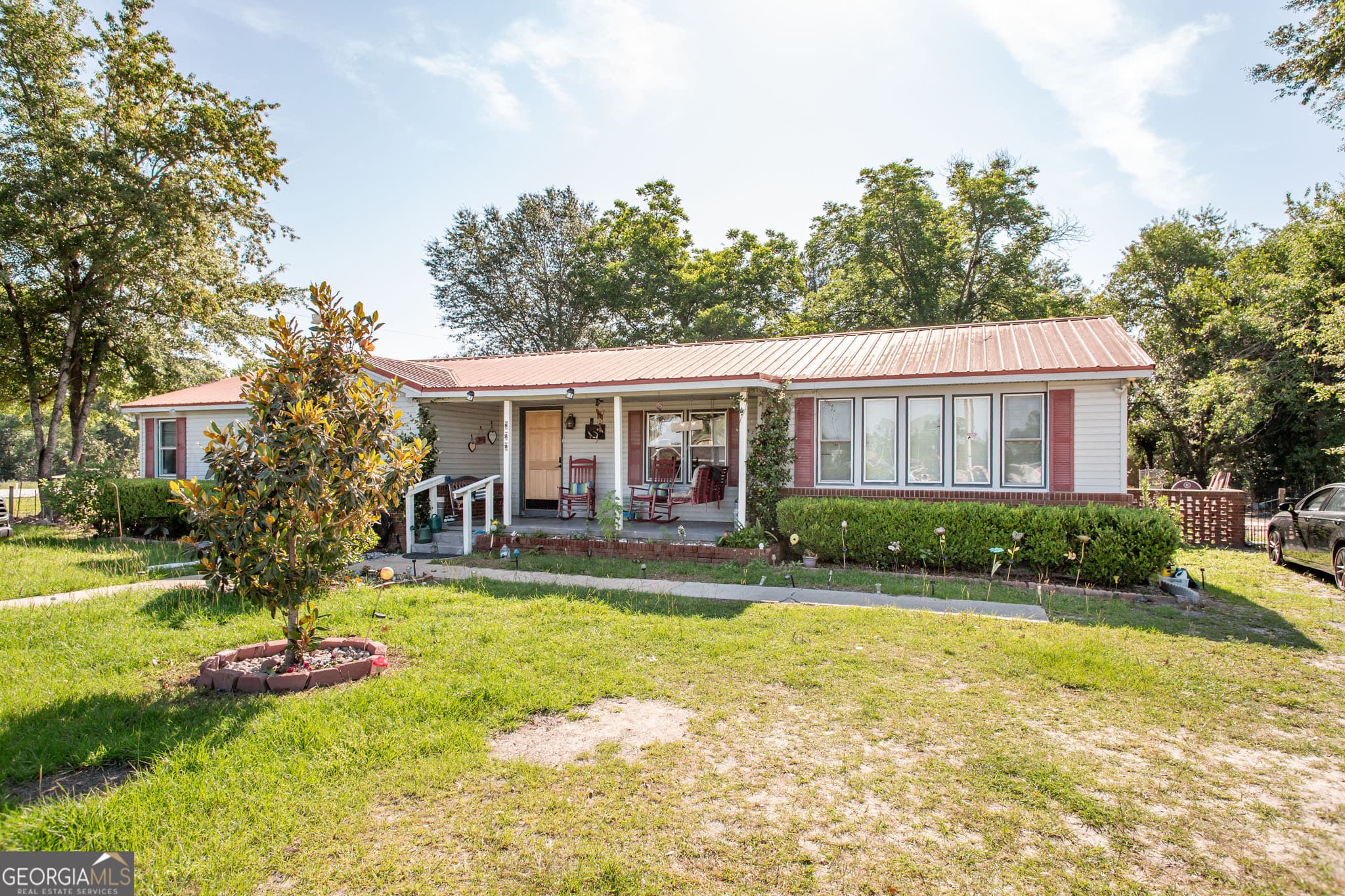 3 bedroom, 2 bathroom, 1,639 sq ft single family residence for sale at 822 S Ware Street, Alma, GA 31510