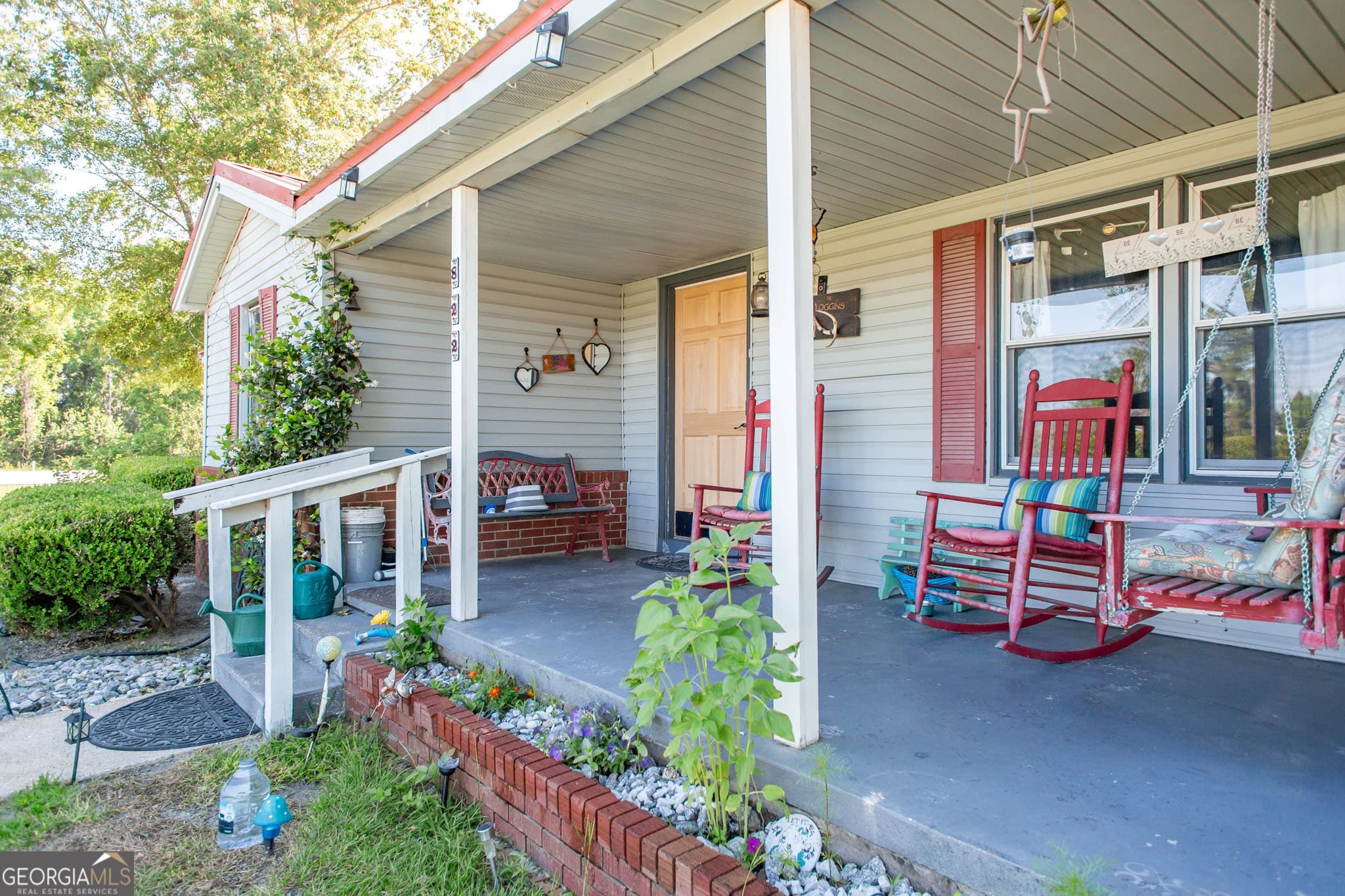 3 bedroom, 2 bathroom, 1,639 sq ft single family residence for sale at 822 S Ware Street, Alma, GA 31510 — photo 4