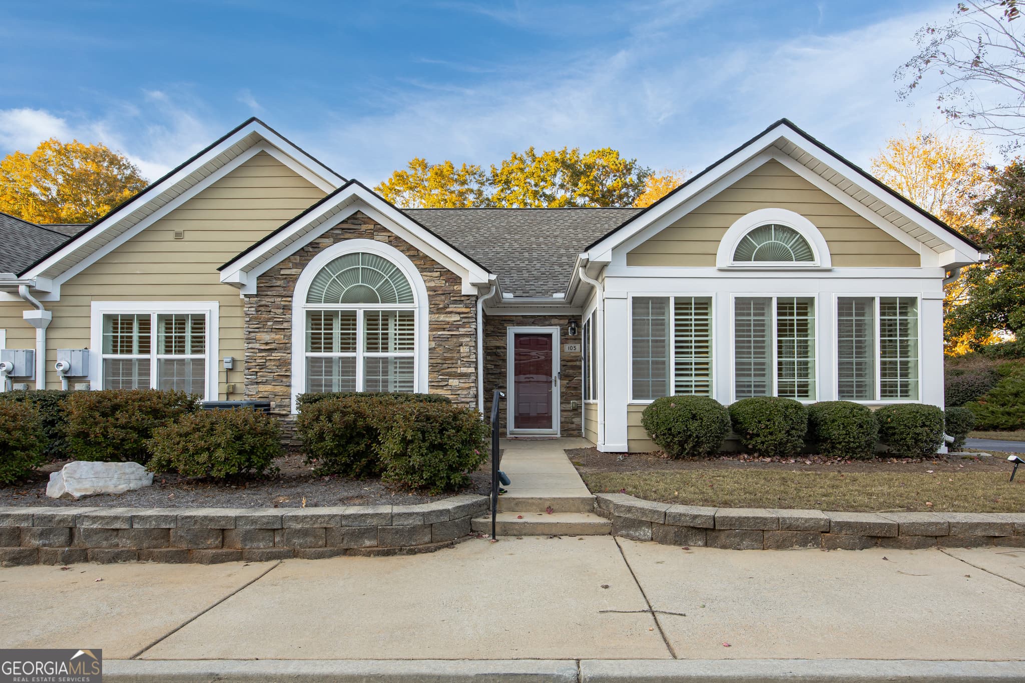 2 bedroom, 2 bathroom, 1,826 sq ft condominium sold at 105 REHOBETH Way, Fayetteville, GA 30214