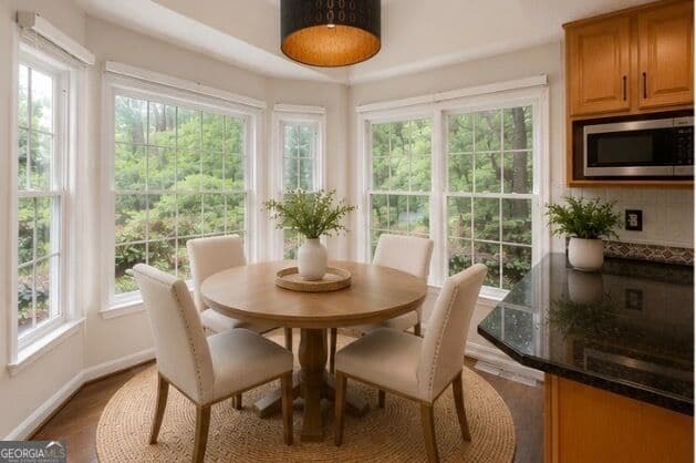5 bedroom, 3.5 bathroom, 2,864 sq ft single family residence for sale at 4817 Ridgewood Creek Drive, Acworth, GA 30102 — photo 7