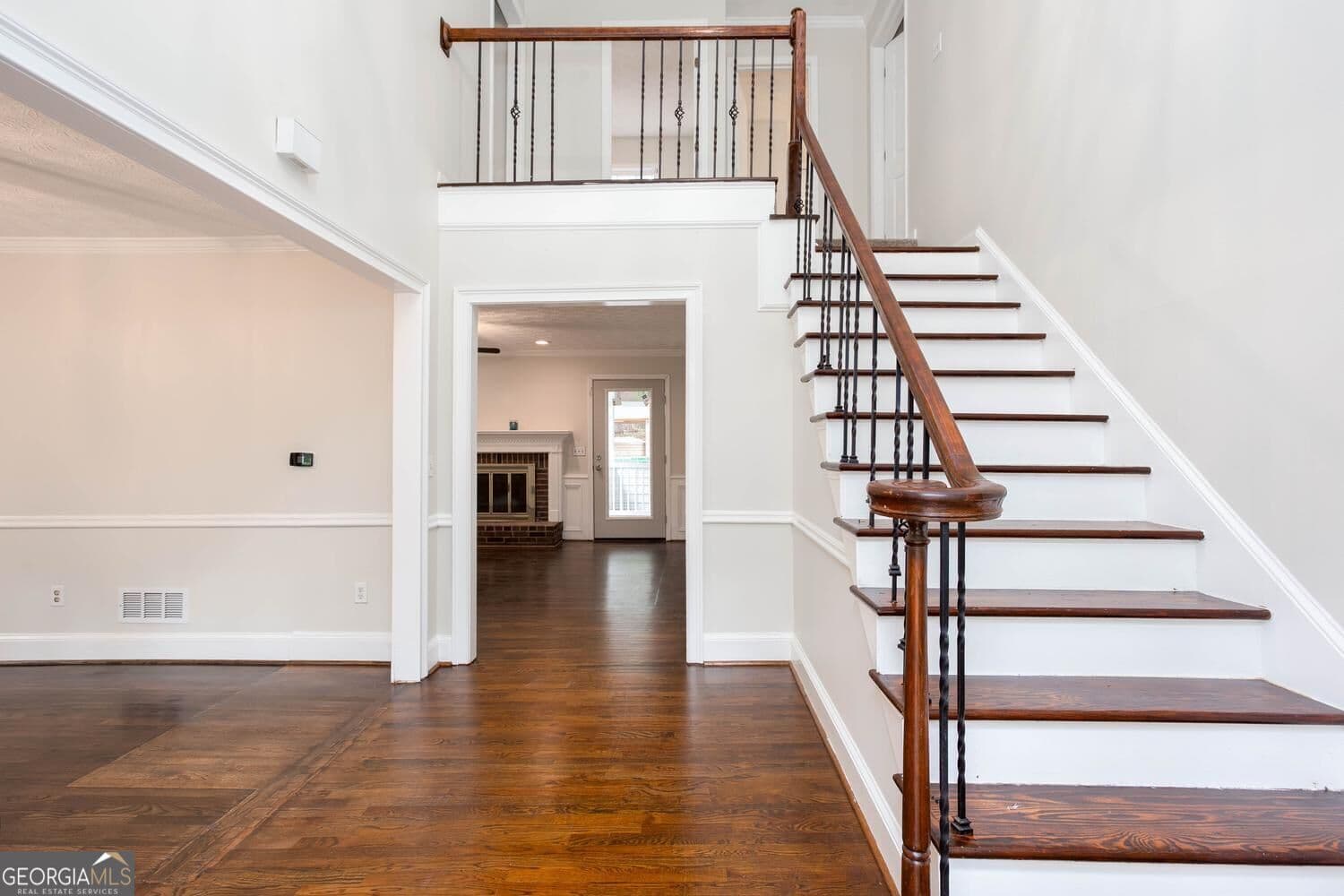 5 bedroom, 3.5 bathroom, 2,864 sq ft single family residence for sale at 4817 Ridgewood Creek Drive, Acworth, GA 30102 — photo 8