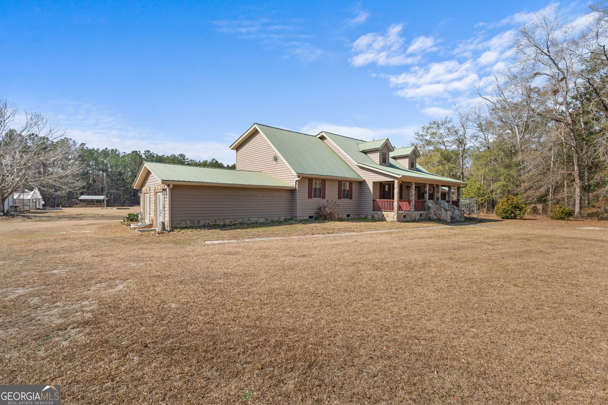 4 bedroom, 4 bathroom, 3,843 sq ft single family residence under contract at 549 Kendricks Road, Brooklet, GA 30415 — photo 2