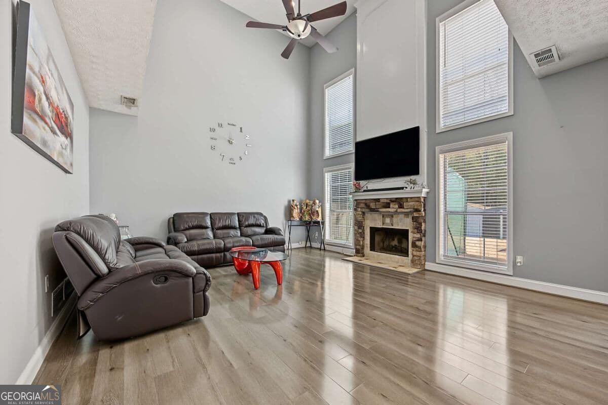3 bedroom, 2.5 bathroom, 1,694 sq ft single family residence for sale at 3465 Berwick South Drive, Duluth, GA 30096 — photo 6