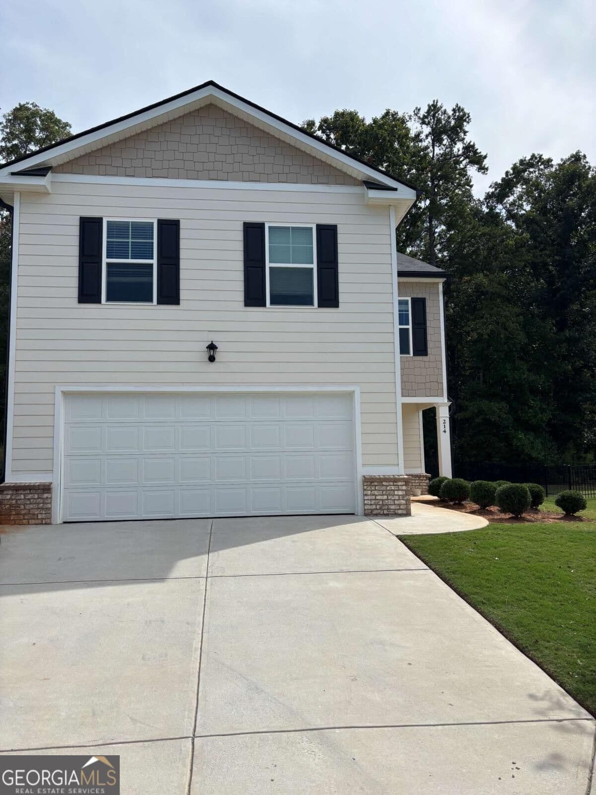4 bedroom, 2.5 bathroom, 1,929 sq ft single family residence for rent at 214 Coastal Drive 214, Statham, GA 30666 for $1,999 a month