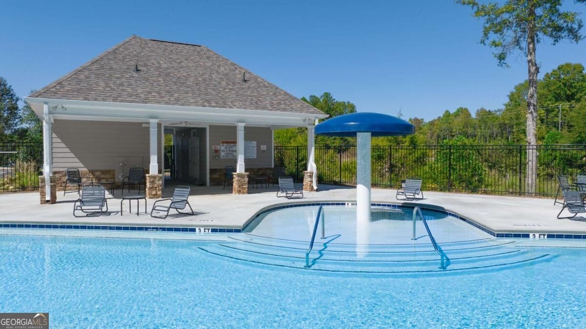 4 bedroom, 2.5 bathroom, 1,929 sq ft single family residence for rent at 214 Coastal Drive 214, Statham, GA 30666 for $1,999 a month — photo 10