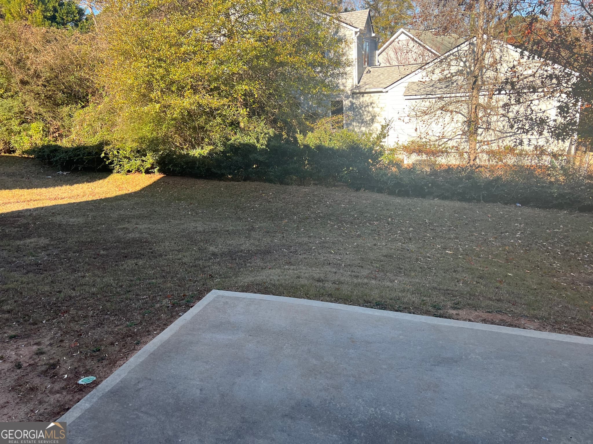 5 bedroom, 3 bathroom, 2,600 sq ft single family residence for sale at 6499 Panasa Court, Norcross, GA 30093 — photo 10