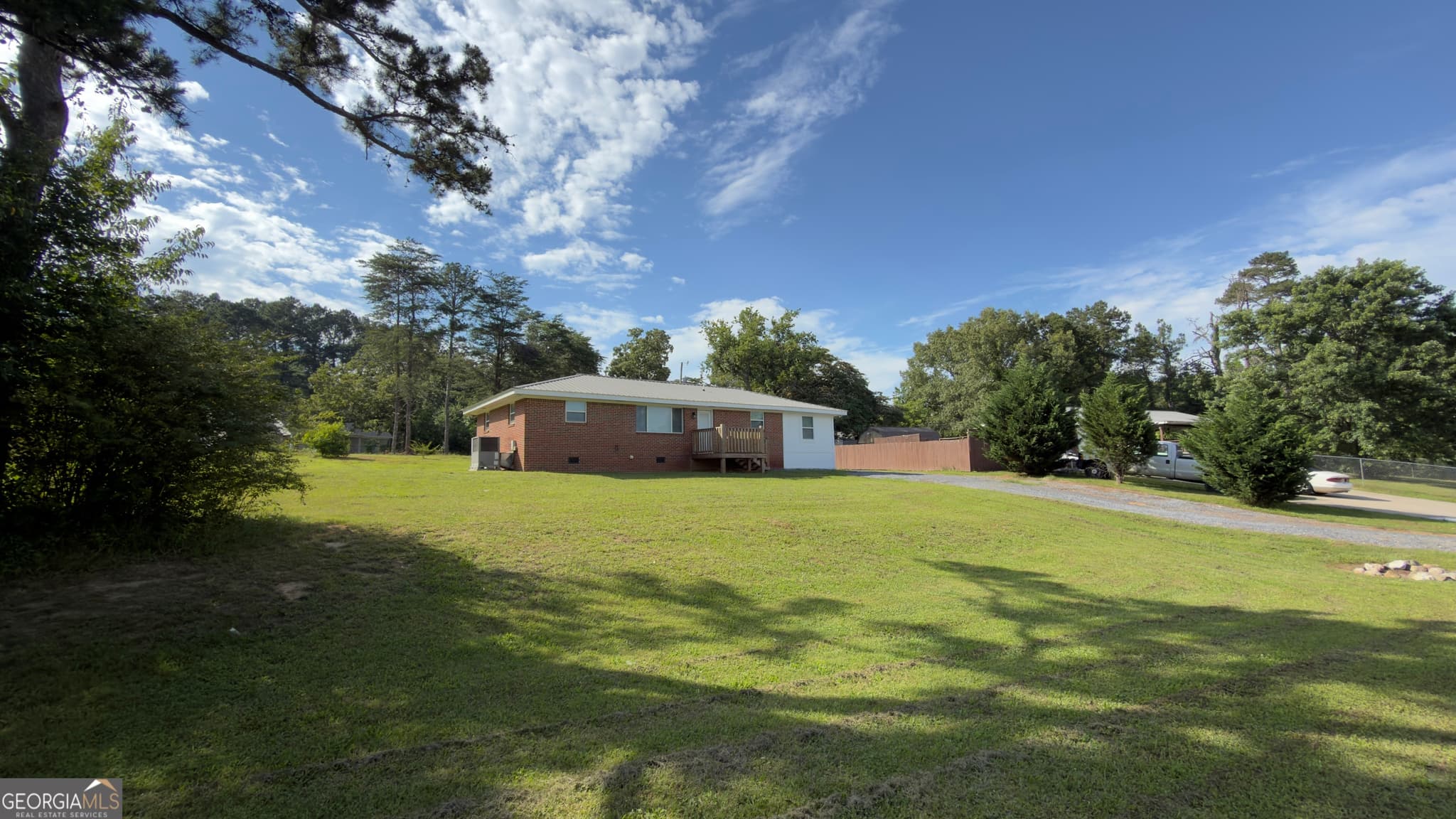 3 bedroom, 2 bathroom, 1,375 sq ft single family residence for sale at 1012 Mount Vernon Road, Tunnel Hill, GA 30755 — photo 3