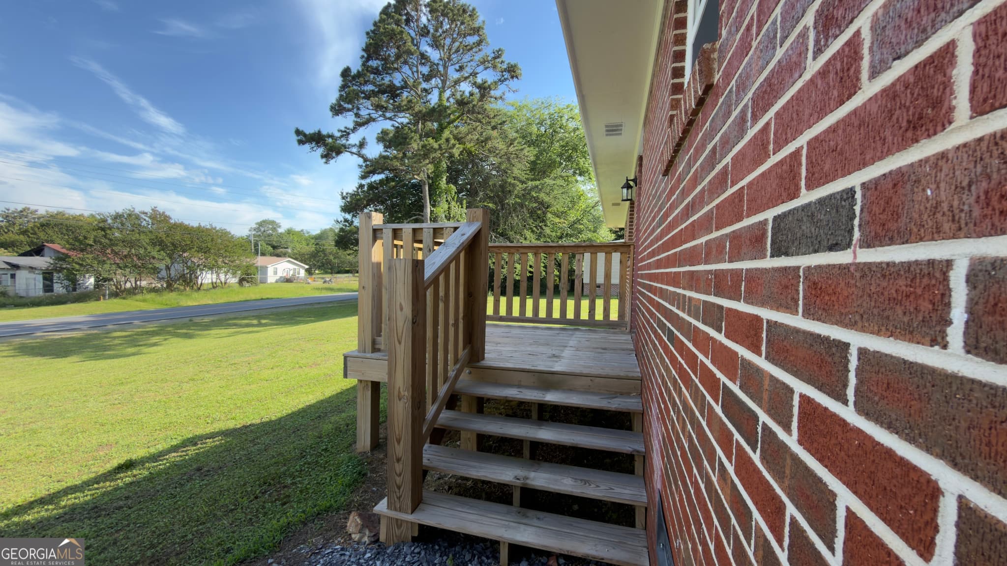 3 bedroom, 2 bathroom, 1,375 sq ft single family residence for sale at 1012 Mount Vernon Road, Tunnel Hill, GA 30755 — photo 5
