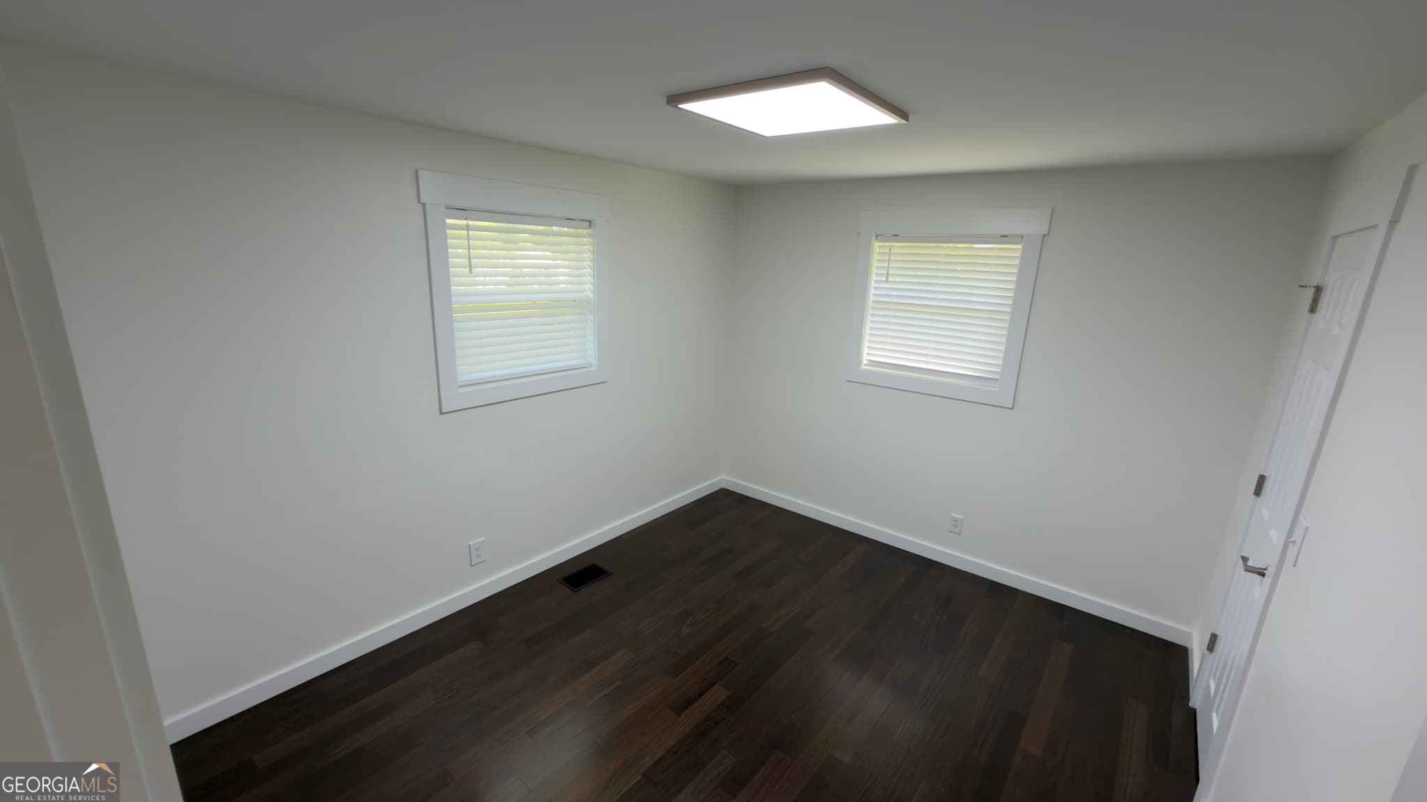 3 bedroom, 2 bathroom, 1,375 sq ft single family residence for sale at 1012 Mount Vernon Road, Tunnel Hill, GA 30755 — photo 9