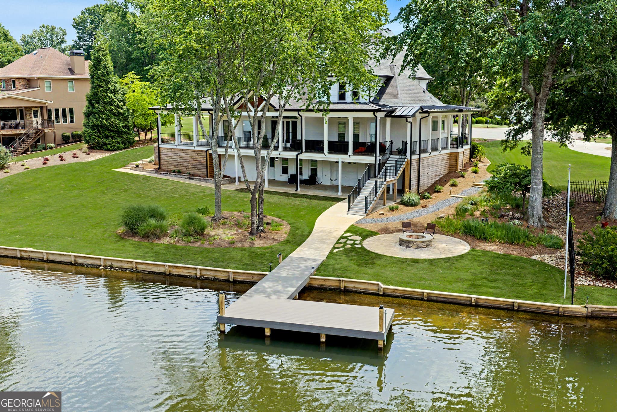 4 bedroom, 3.5 bathroom, 3,294 sq ft single family residence for sale at 145 Bay Drive, Newnan, GA 30263 — photo 2