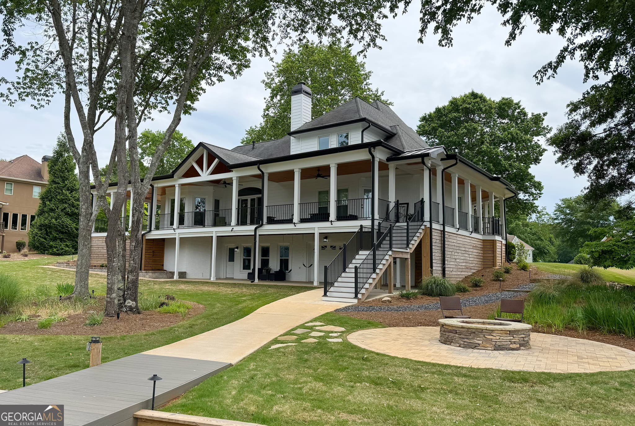 4 bedroom, 3.5 bathroom, 3,294 sq ft single family residence for sale at 145 Bay Drive, Newnan, GA 30263 — photo 7