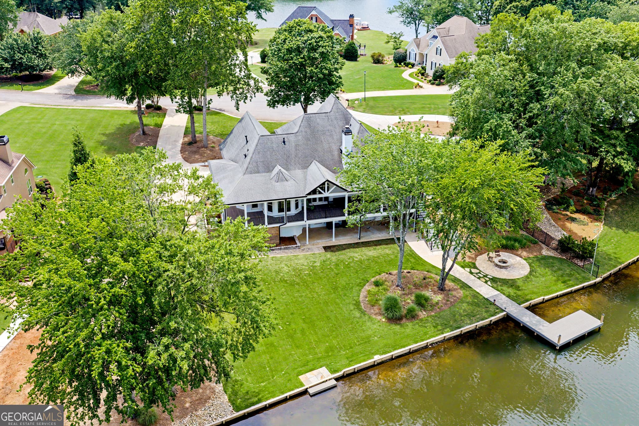 4 bedroom, 3.5 bathroom, 3,294 sq ft single family residence for sale at 145 Bay Drive, Newnan, GA 30263 — photo 3