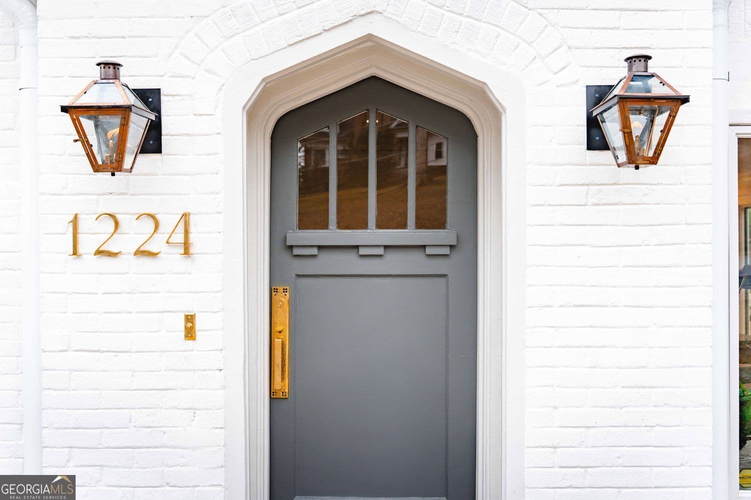 3 bedroom, 2 bathroom, 1,610 sq ft single family residence for sale at 1224 Stillwood Drive, Atlanta, GA 30306 — photo 4