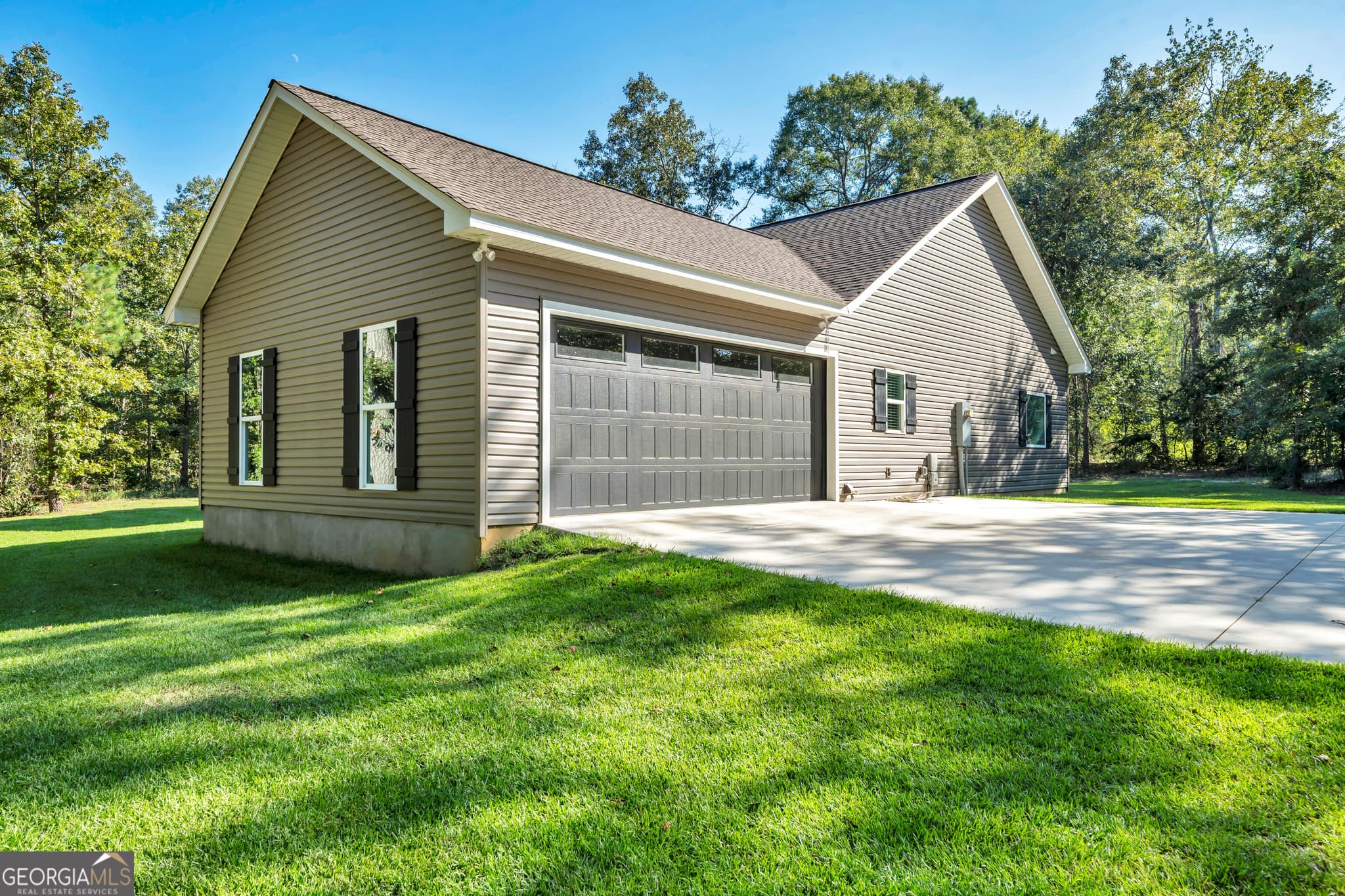 3 bedroom, 2.5 bathroom, 1,790 sq ft single family residence under contract at 523 Taylor Rowland Road, Dexter, GA 31019 — photo 2