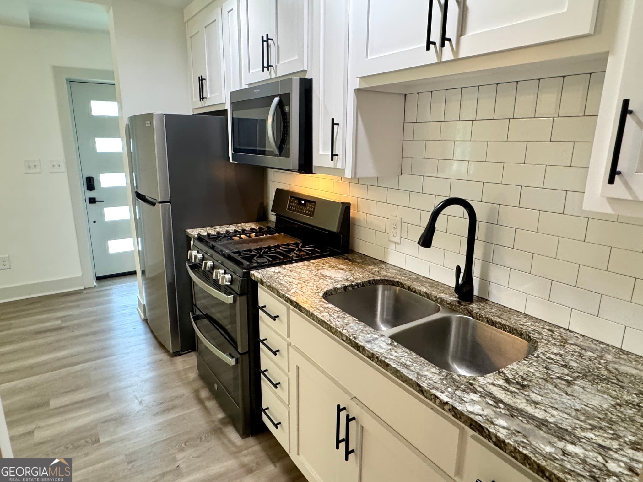 3 bedroom, 2 bathroom, 1,047 sq ft single family residence for rent at 1473 Calhoun Street Lane, Macon, GA 31201 for $1,450 a month — photo 4