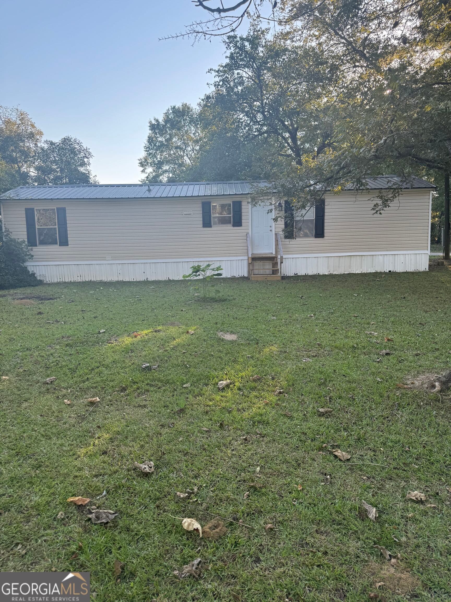2 bedroom, 1 bathroom, 728 sq ft manufactured home,single family residence under contract at 955 Pinehill Road, Dublin, GA 31021 — photo 10