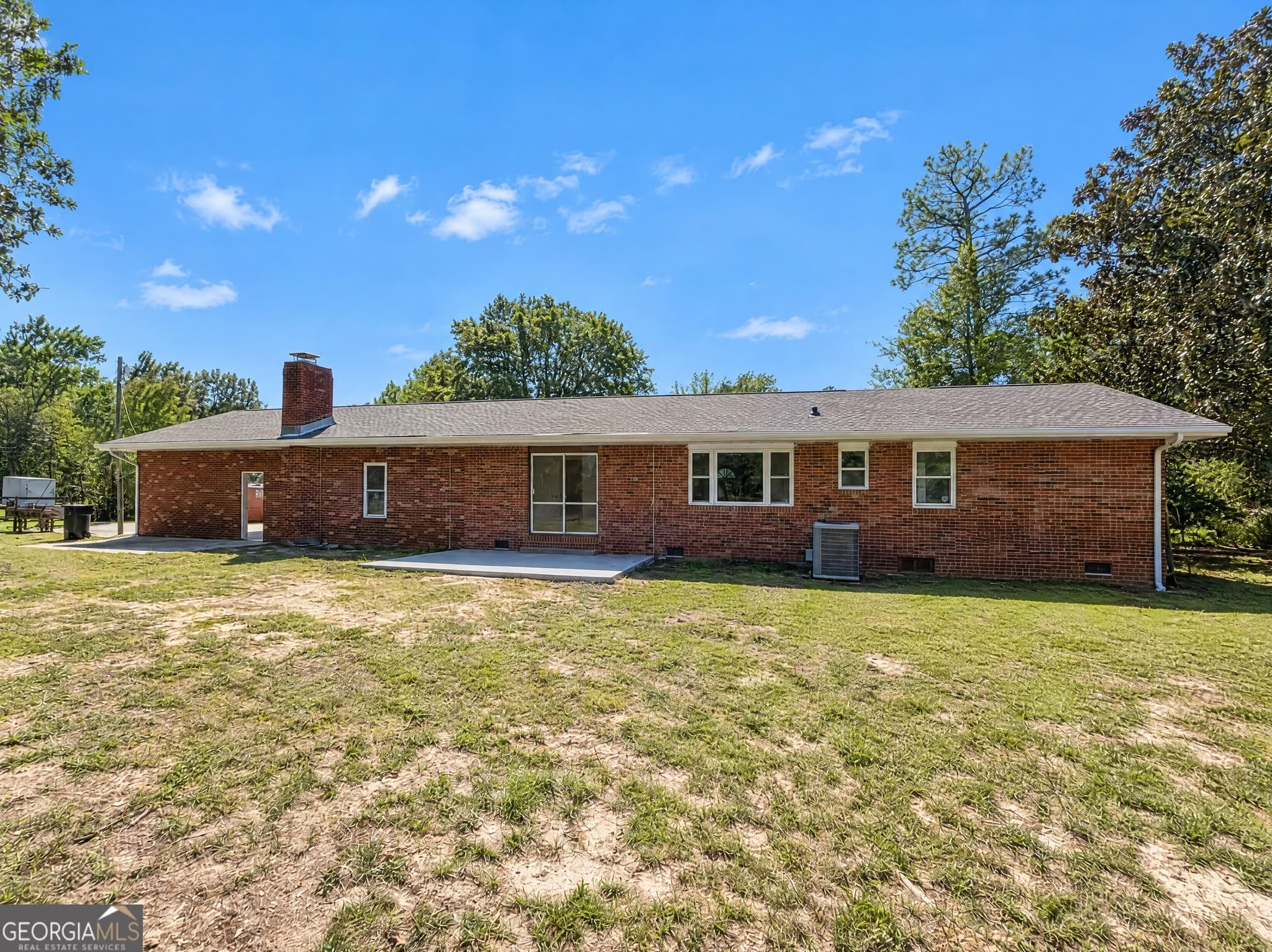 3 bedroom, 2.5 bathroom, 2,132 sq ft single family residence for sale at 111 Hilltop Road, Glennville, GA 30427 — photo 5