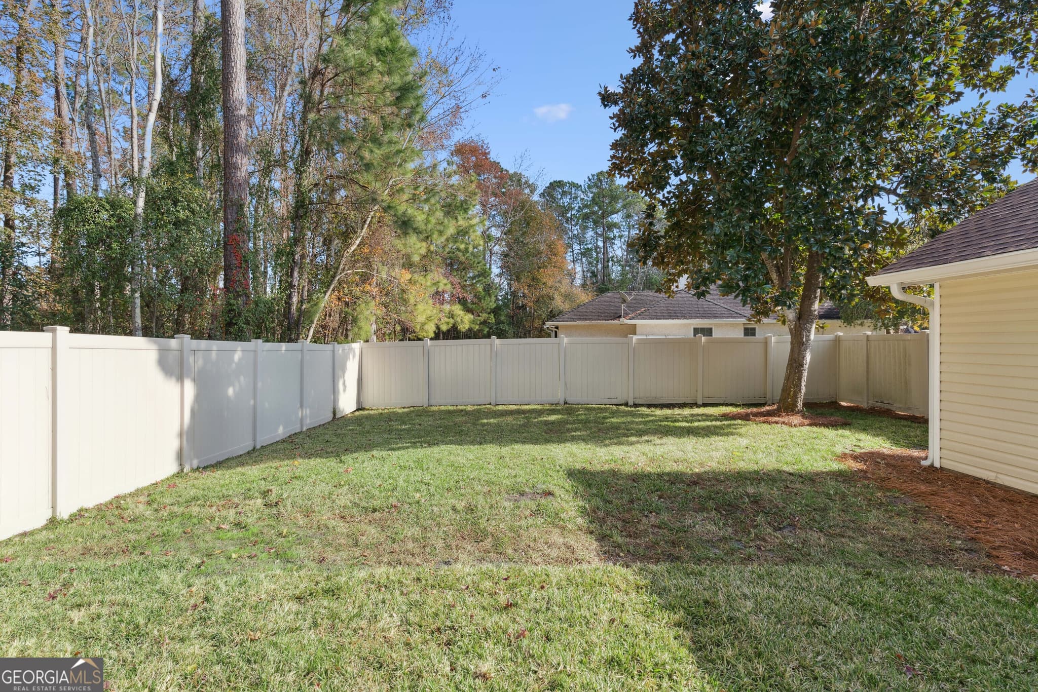 3 bedroom, 2 bathroom, 1,623 sq ft single family residence for sale at 157 Country Walk Circle, Brunswick, GA 31525 — photo 9