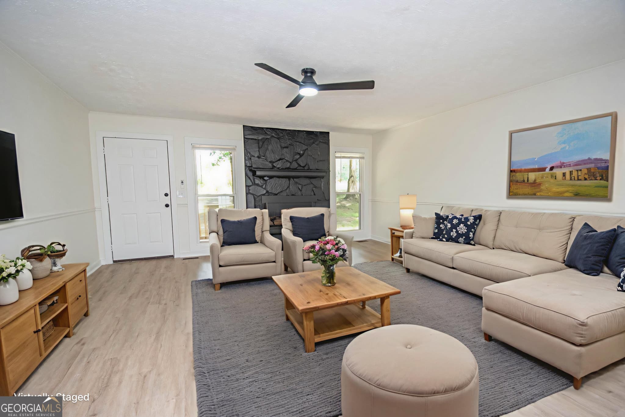 4 bedroom, 2.5 bathroom, 2,084 sq ft single family residence for sale at 240 Hearthstone Drive, Newnan, GA 30263 — photo 5