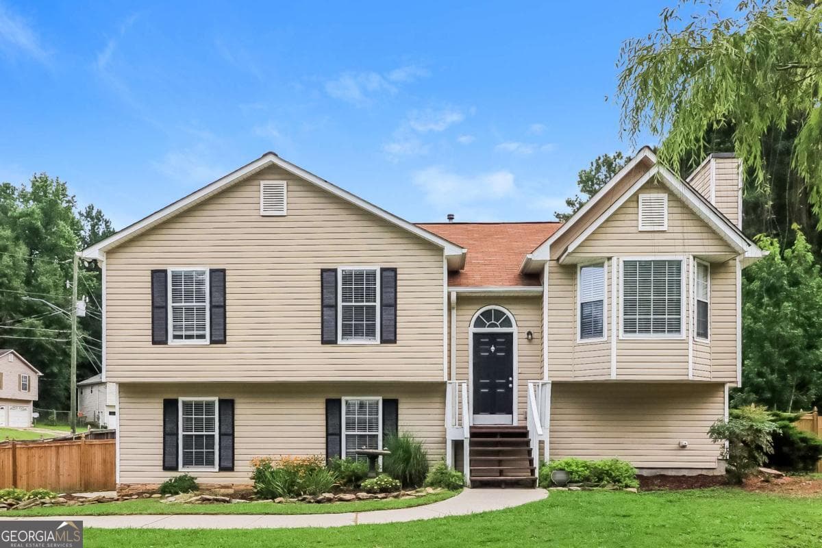 4 bedroom, 3 bathroom single family residence for rent at 100 Ivy Glen Court, Dallas, GA 30157 for $2,085 a month — photo 1 of 1