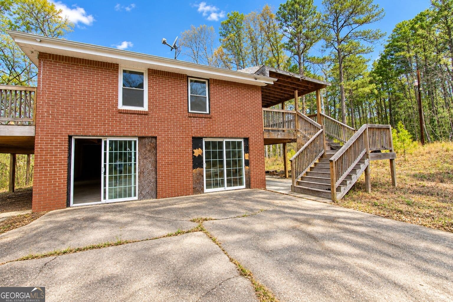 3 bedroom, 2 bathroom, 1,185 sq ft single family residence for sale at 140 Joe Bray Road, Fayetteville, GA 30214 — photo 8