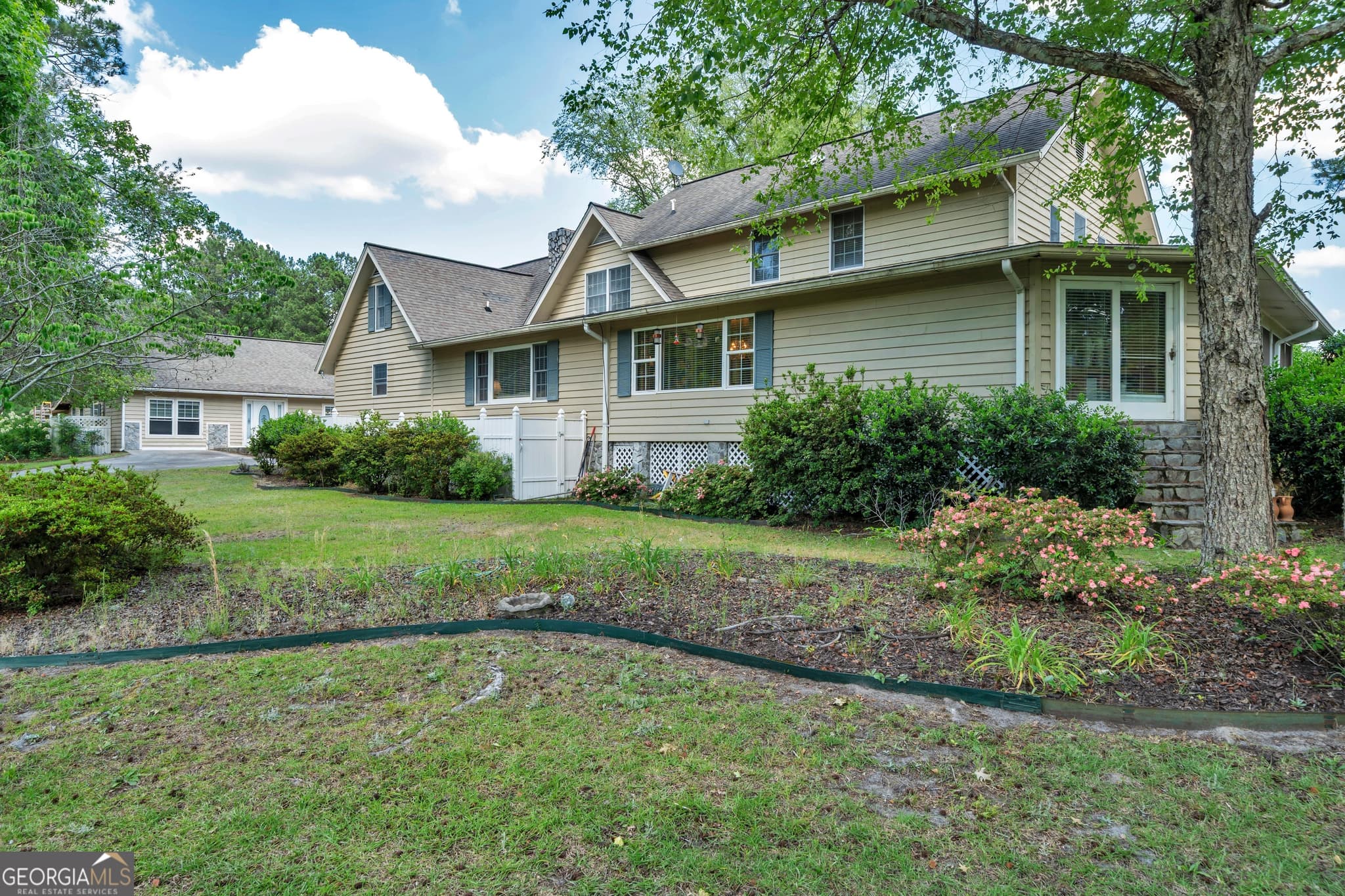 3 bedroom, 4 bathroom, 4,245 sq ft single family residence for sale at 87 Georgia Avenue, Adrian, GA 31002 — photo 8